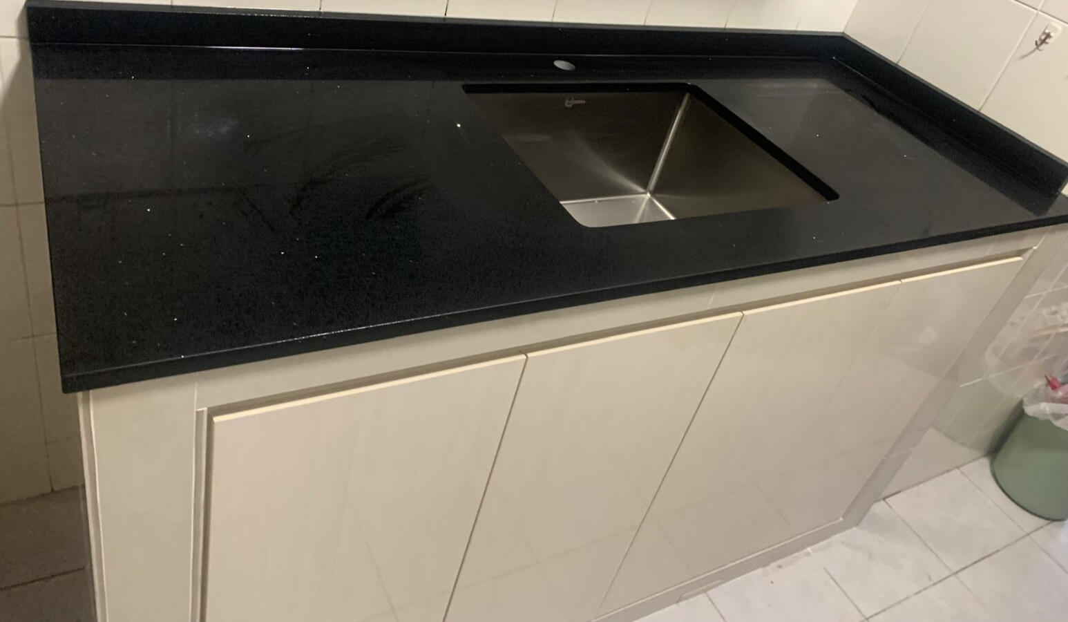 Quartz kitchen counter top Quartz kitchen counter top