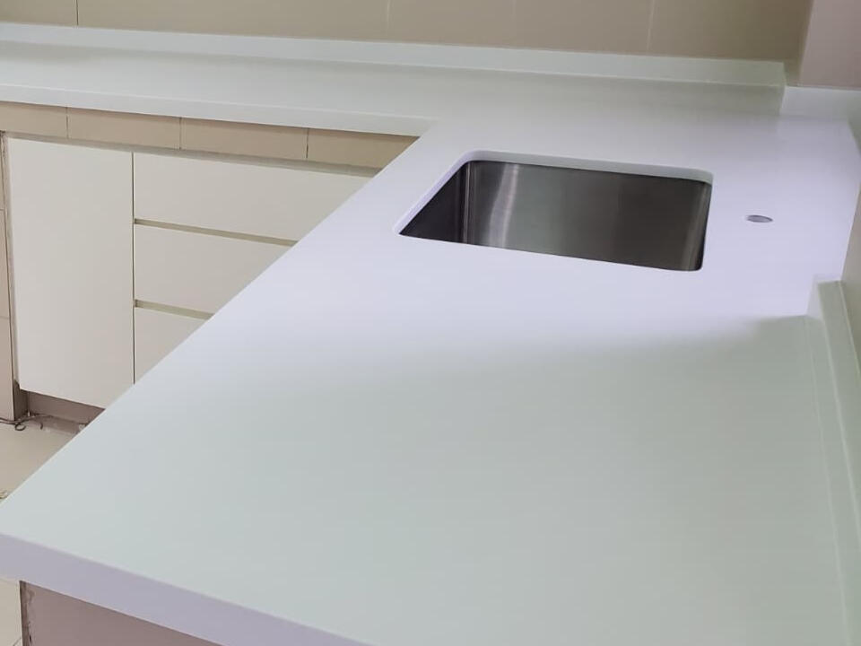 Quartz kitchen top replacement Quartz kitchen top replacement