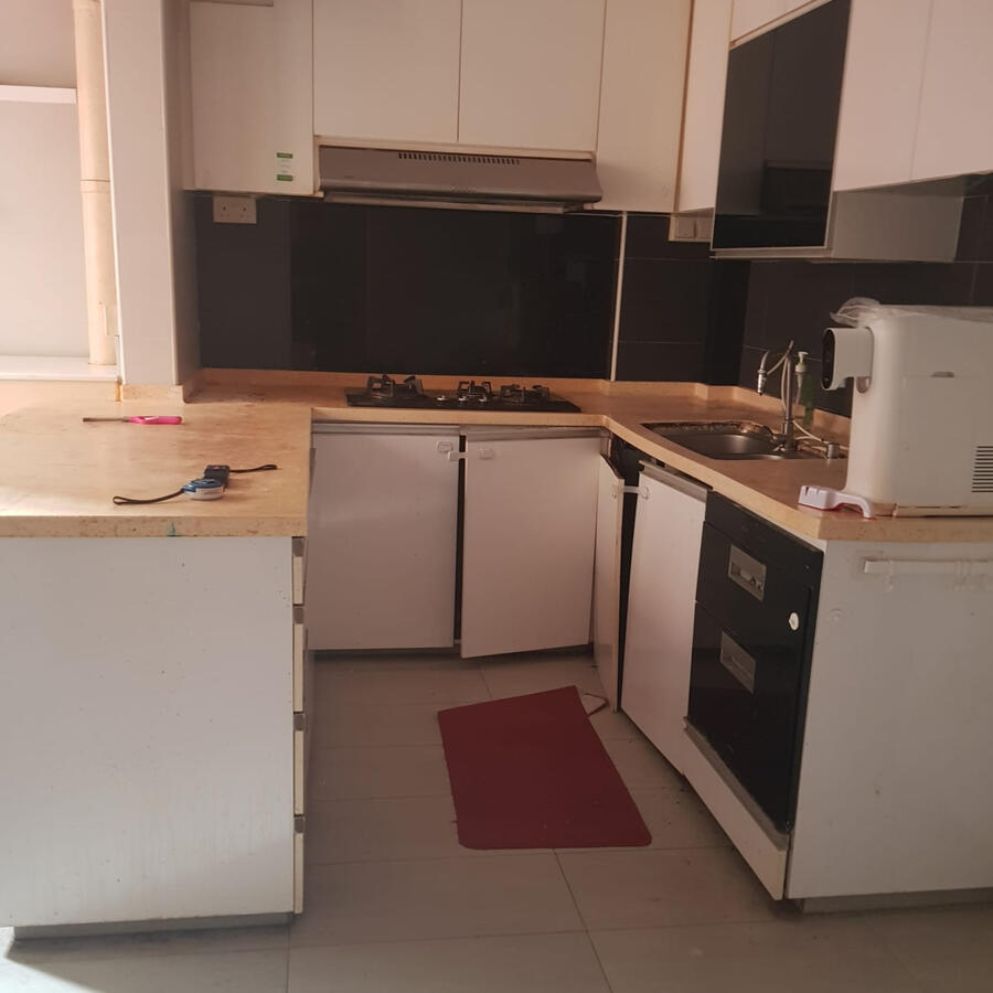 Kitchen top replacement before 1 Kitchen top replacement before 1